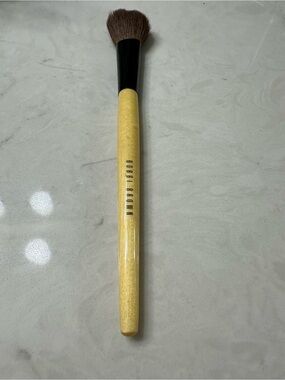 Bobbi Brown Yellow Handle Powder Brush with Brown Bristles